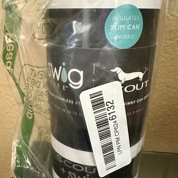 Swig Life Insulated Slim Can Cooler - Fleetwood Black - Picture 5 of 5